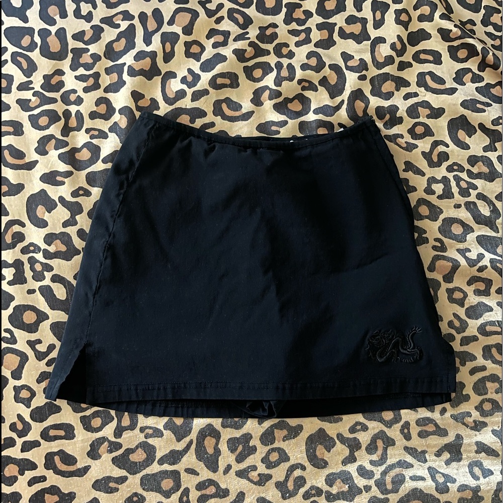 UNIF Liu Skort 🖤